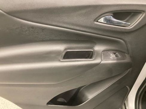 Used 2018 Chevrolet Equinox LT AWD/4WD image 36