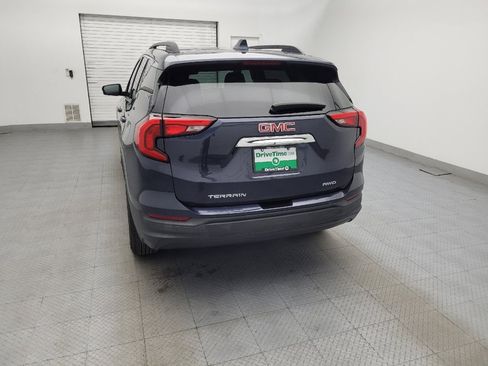 Used 2019 GMC Terrain SLE w/ Driver Convenience Package image 6