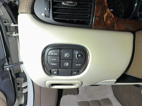 Used 2007 Jaguar XJ8 L RWD image 30