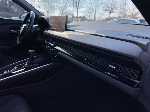 Certified 2024 Honda Accord Sport image 34