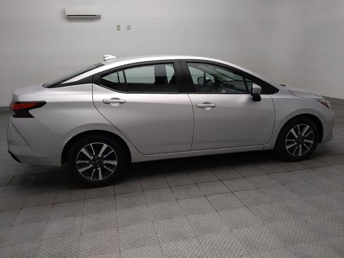 Used 2024 Nissan Versa SV FWD image 10
