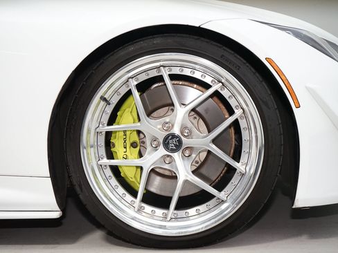 Used 2018 Lexus LC 500 Coupe w/ Performance Package RWD image 14