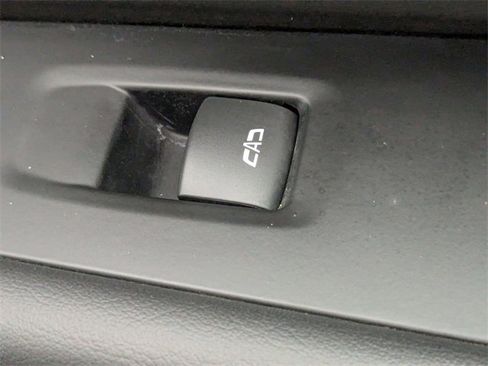 Used 2021 Chevrolet Suburban LS image 34