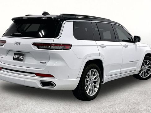Used 2024 Jeep Grand Cherokee L Summit AWD/4WD image 2
