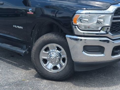 Used 2021 RAM 2500 Tradesman w/ Chrome Appearance Group AWD/4WD image 2