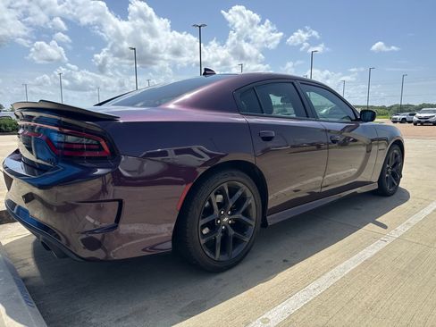 Used 2021 Dodge Charger R/T w/ Plus Group RWD image 5