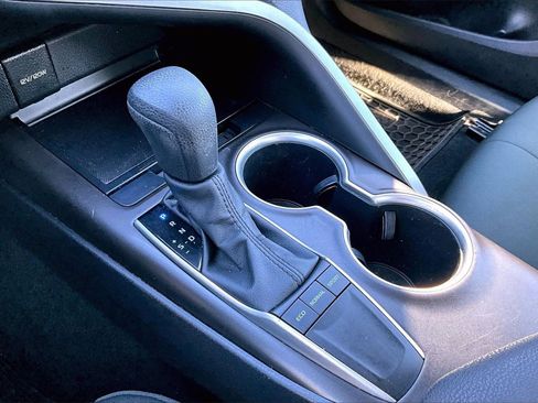 Used 2023 Toyota Camry LE image 27