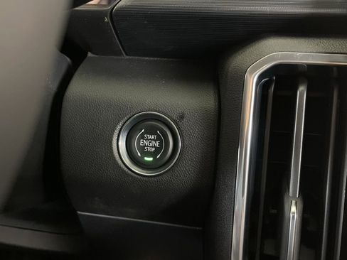 New 2026 GMC Acadia Elevation image 17