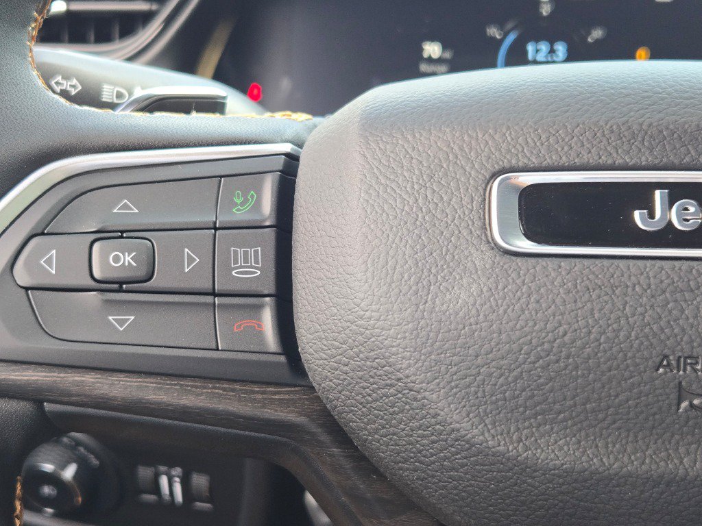 New 2026 Jeep Grand Cherokee Limited AWD/4WD image 39