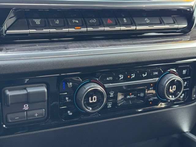Used 2025 Chevrolet Silverado 2500 LTZ w/ LTZ Premium Package AWD/4WD image 26