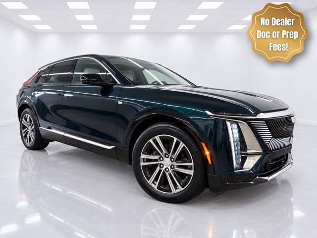 Used 2024 Cadillac Lyriq Luxury AWD/4WD image 3