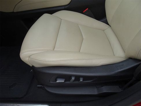 Used 2019 Cadillac XT5 Premium Luxury image 10