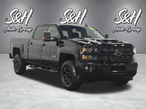 Used 2017 Chevrolet Silverado 2500 LTZ w/ Duramax Plus Package image 2