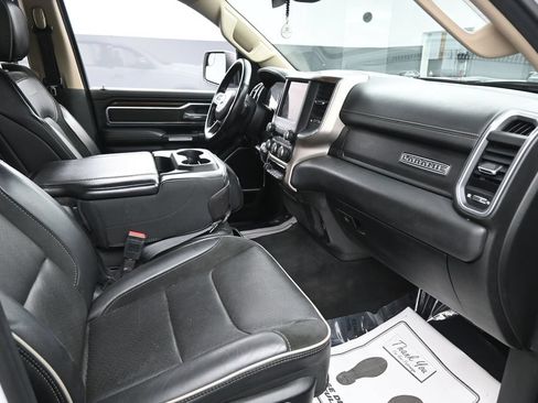 Used 2021 RAM 1500 Laramie AWD/4WD image 31