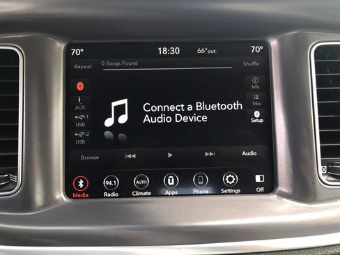 Used 2019 Dodge Charger SXT AWD/4WD image 23