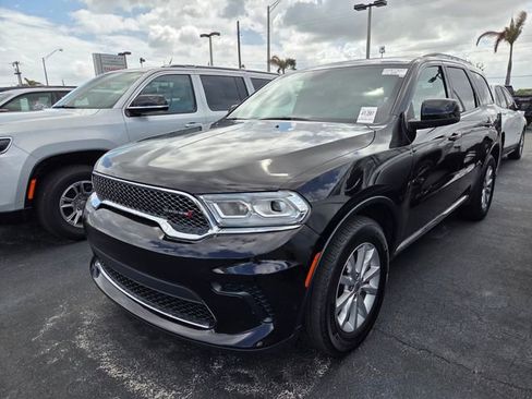 Certified 2024 Dodge Durango SXT w/ Trailer Tow Group IV RWD image 3