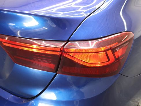 Used 2019 Kia Forte LXS FWD image 31