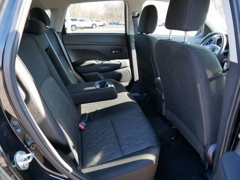 Used 2025 Mitsubishi Outlander Sport ES AWD/4WD image 8