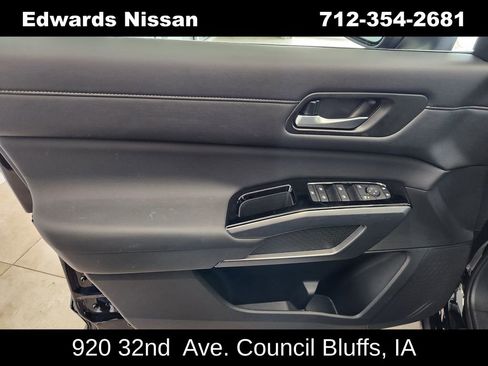 New 2026 Nissan Pathfinder SL image 22