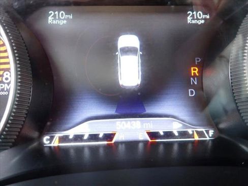 Used 2019 Jeep Cherokee Limited w/ Trailer Tow Group image 25