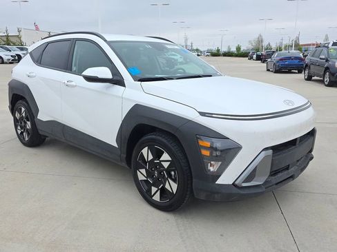 Used 2025 Hyundai Kona SEL image 7