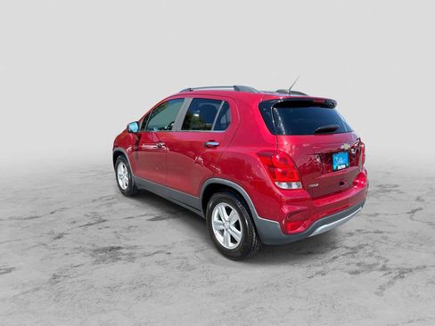 Used 2018 Chevrolet Trax LT w/ LT Convenience Package FWD image 6