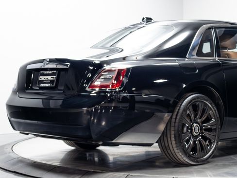 Used 2022 Rolls-Royce Ghost AWD/4WD image 16