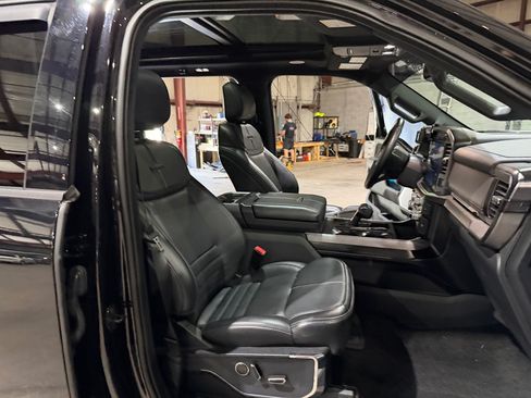 Used 2023 Ford F150 Platinum w/ Equipment Group 701A High AWD/4WD image 27