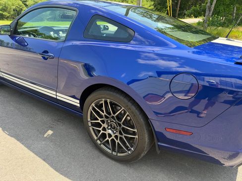 Used 2013 Ford Mustang Shelby GT500 RWD image 6