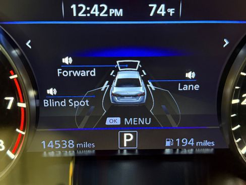 Used 2023 Nissan Altima 2.5 SR w/ SR Premium Package FWD image 35
