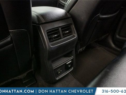 Used 2022 Ford Edge Titanium image 24