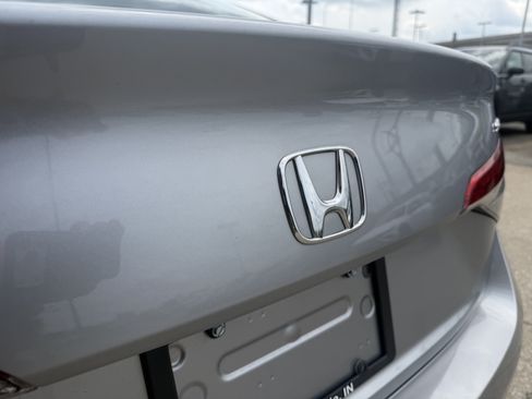 Used 2023 Honda Civic Sport image 8