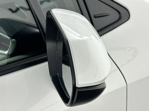 Used 2024 Toyota Corolla LE image 10