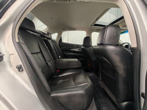 Used 2012 INFINITI M37 x w/ Premium Pkg AWD/4WD image 24