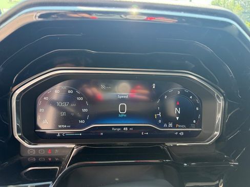 Certified 2023 Chevrolet Silverado 1500 LT AWD/4WD image 20