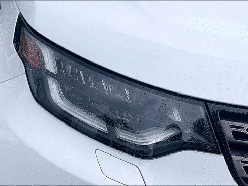 Used 2019 Land Rover Discovery SE AWD/4WD image 28
