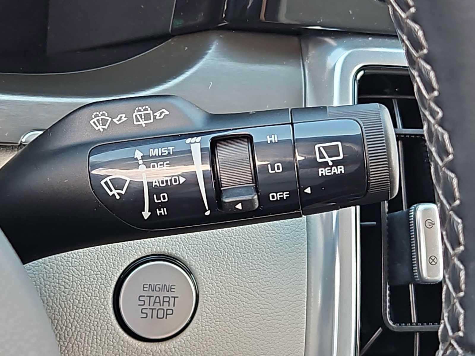 Used 2023 Kia Sorento SX FWD image 21