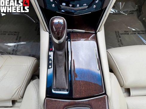 Used 2014 Cadillac XTS Luxury FWD image 17