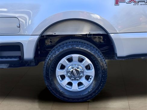 Used 2024 Ford F250 XLT w/ FX4 Off-Road Package image 37