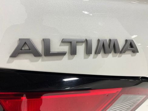 Used 2024 Nissan Altima 2.5 SR image 27