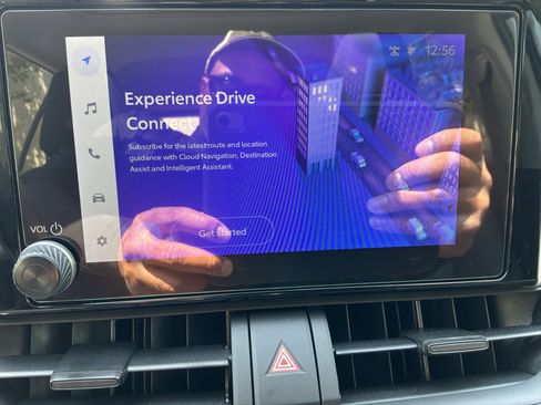 Used 2025 Toyota RAV4 XLE w/ Convenience Package image 24