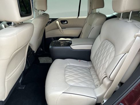 Used 2023 Nissan Armada Platinum w/ Captain's Chairs Package RWD image 21