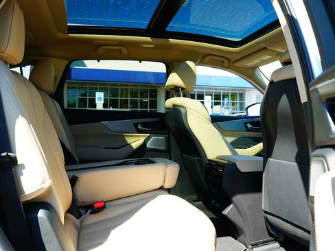 Used 2026 Acura MDX w/ Technology Package AWD/4WD image 32