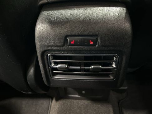 Used 2022 Lincoln Corsair AWD w/ Equipment Group 101A image 24