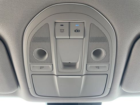 Used 2015 Hyundai Genesis 3.8 image 34