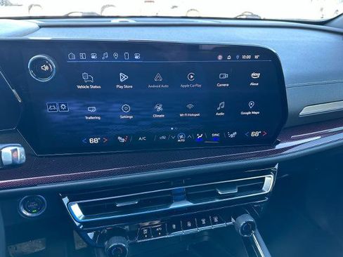 Used 2024 Chevrolet Traverse Z71 w/ LPO, Floor Liner Package image 35