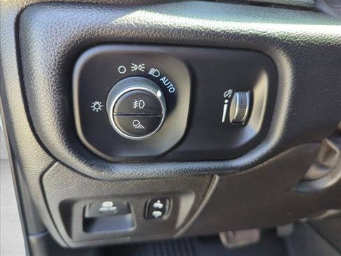 Used 2020 RAM 1500 Lone Star RWD image 27