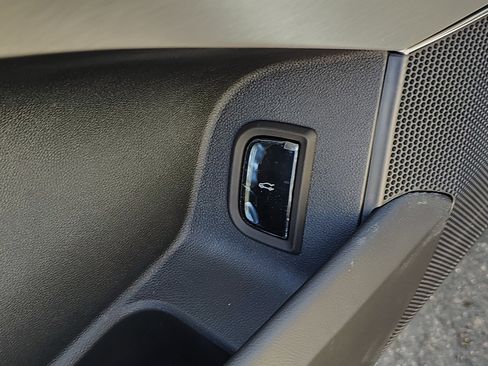 New 2026 Cadillac Lyriq Signature Luxury image 12