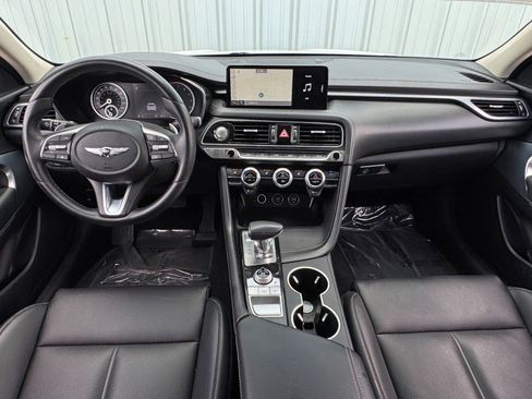 Used 2022 Genesis G70 2.0T image 11