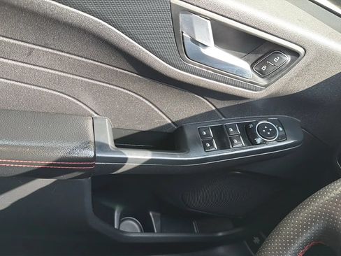 Used 2023 Ford Escape ST-Line FWD image 22